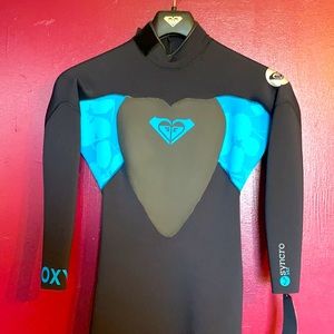 NWT Women’s Roxy Syncro 3/2 Full Wetsuit